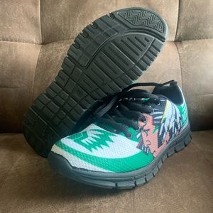 UND Sioux tennis shoes